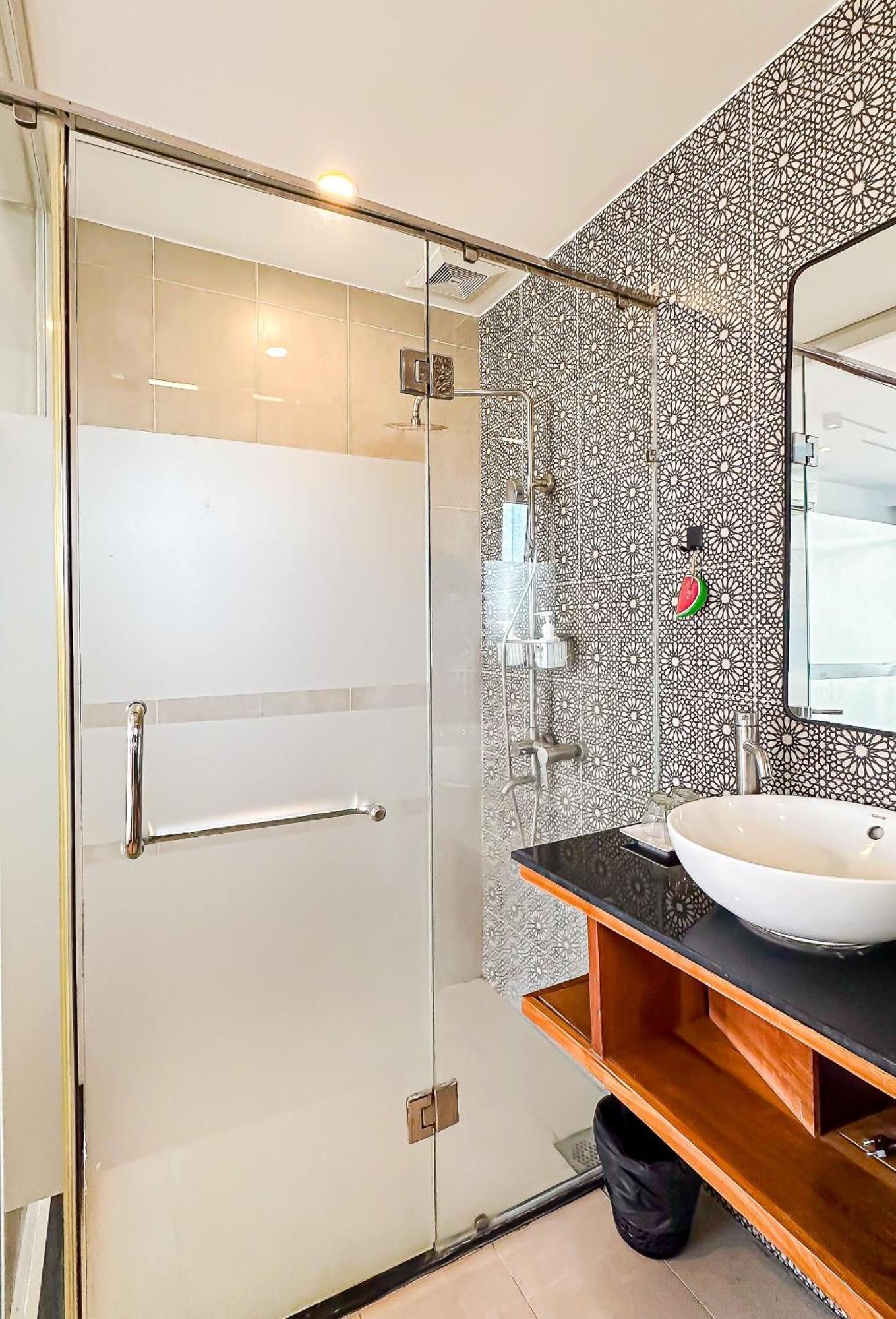 Sea Vista Boutique Hotel & Apartment Дананг Екстер'єр фото